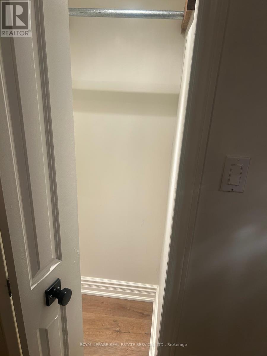 L - 33 Woodlawn Avenue E, Toronto, Ontario  M4T 1B9 - Photo 17 - C12409289