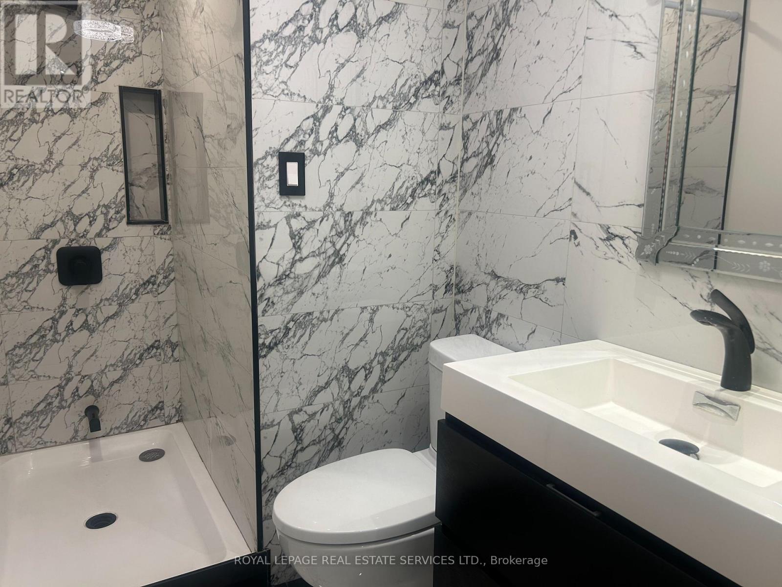 L - 33 Woodlawn Avenue E, Toronto, Ontario  M4T 1B9 - Photo 20 - C12409289