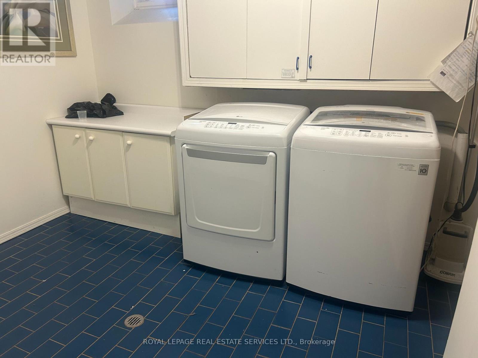 L - 33 Woodlawn Avenue E, Toronto, Ontario  M4T 1B9 - Photo 24 - C12409289