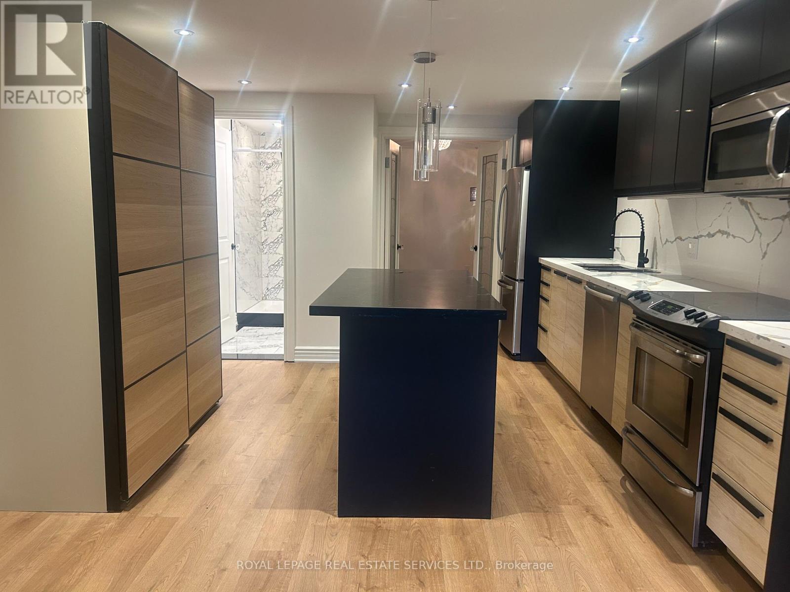L - 33 Woodlawn Avenue E, Toronto, Ontario  M4T 1B9 - Photo 4 - C12409289
