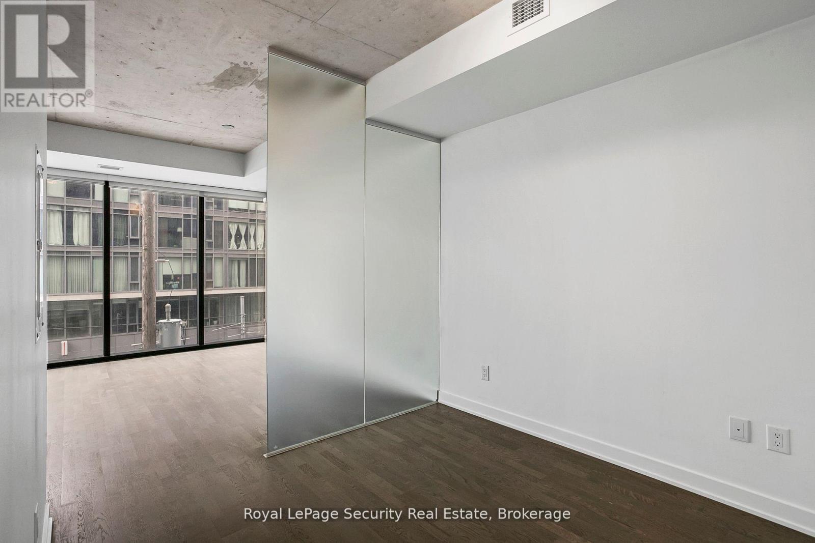 320 - 629 King Street, Toronto, Ontario  M5V 1M5 - Photo 10 - C12409356