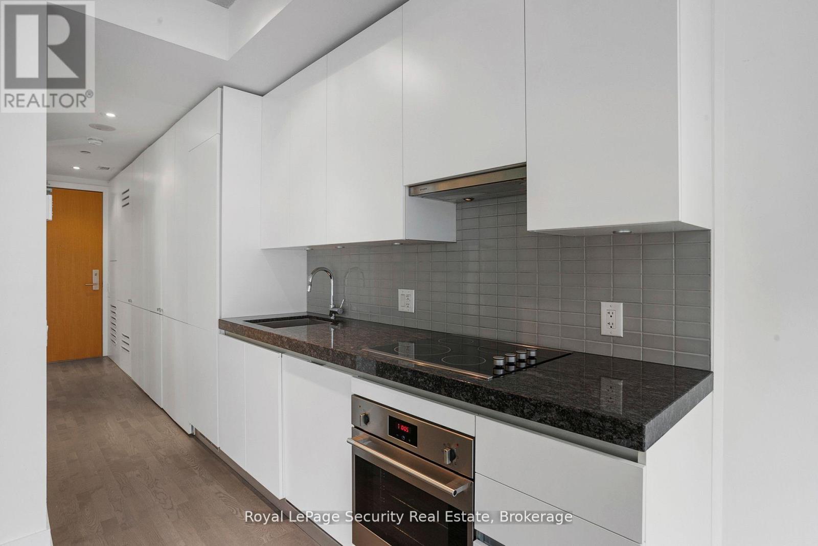 320 - 629 King Street, Toronto, Ontario  M5V 1M5 - Photo 17 - C12409356