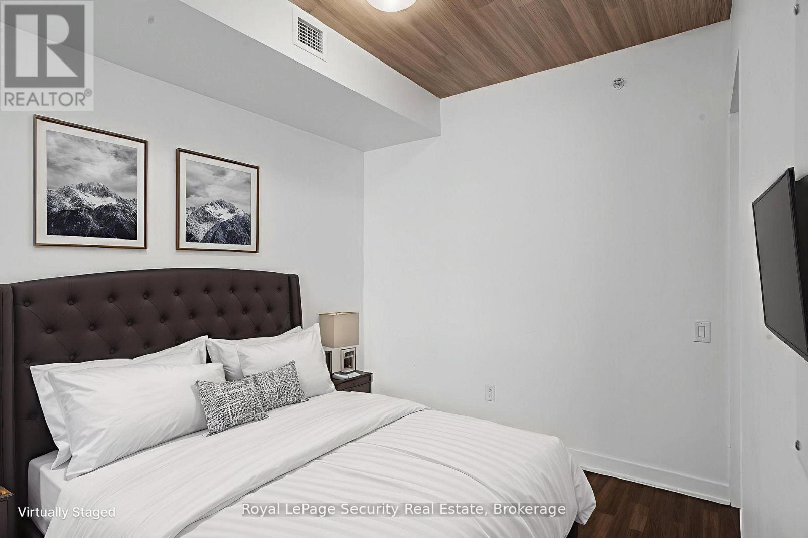 320 - 629 King Street, Toronto, Ontario  M5V 1M5 - Photo 2 - C12409356