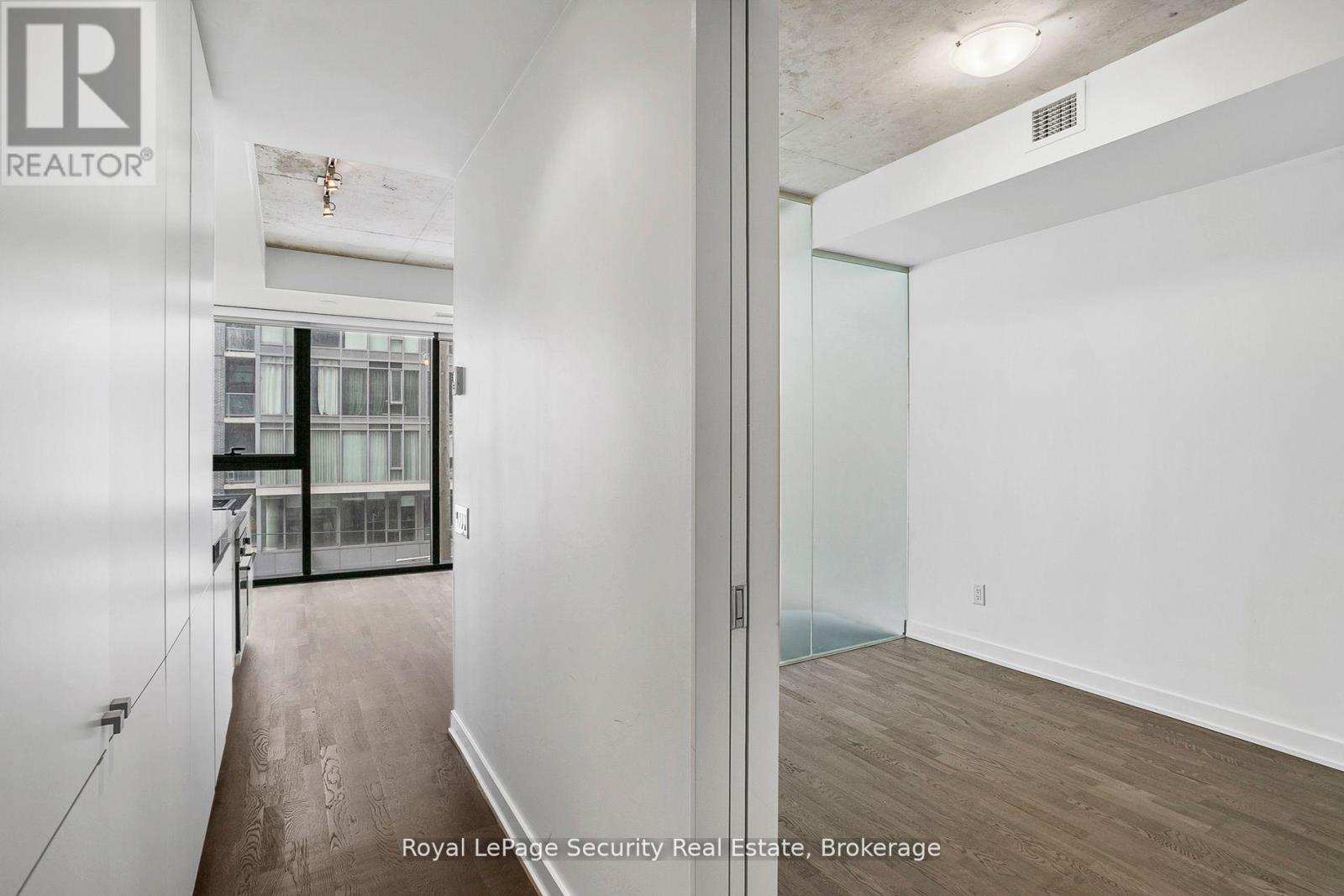 320 - 629 King Street, Toronto, Ontario  M5V 1M5 - Photo 9 - C12409356