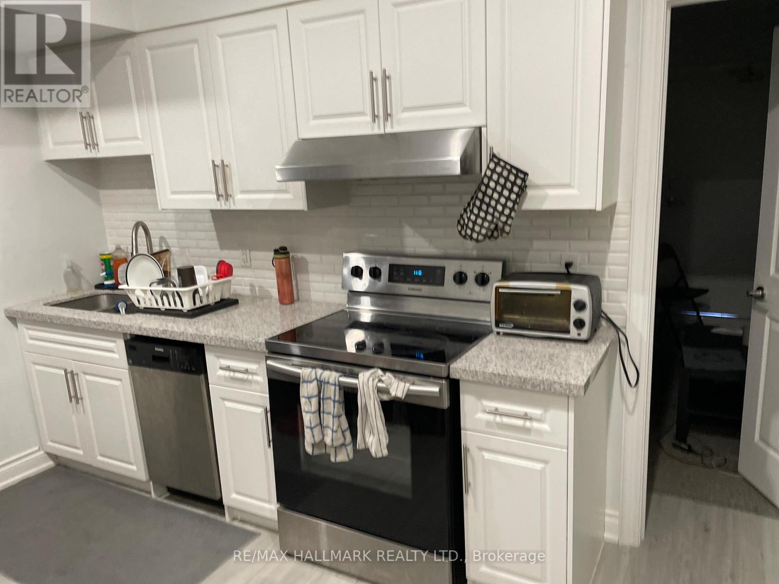 414 Dundas Street E, Toronto, Ontario  M5A 2A8 - Photo 11 - C12409438