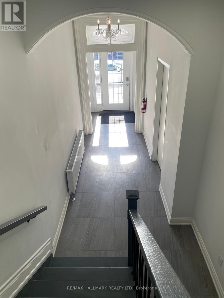 414 Dundas Street E, Toronto, Ontario  M5A 2A8 - Photo 2 - C12409438