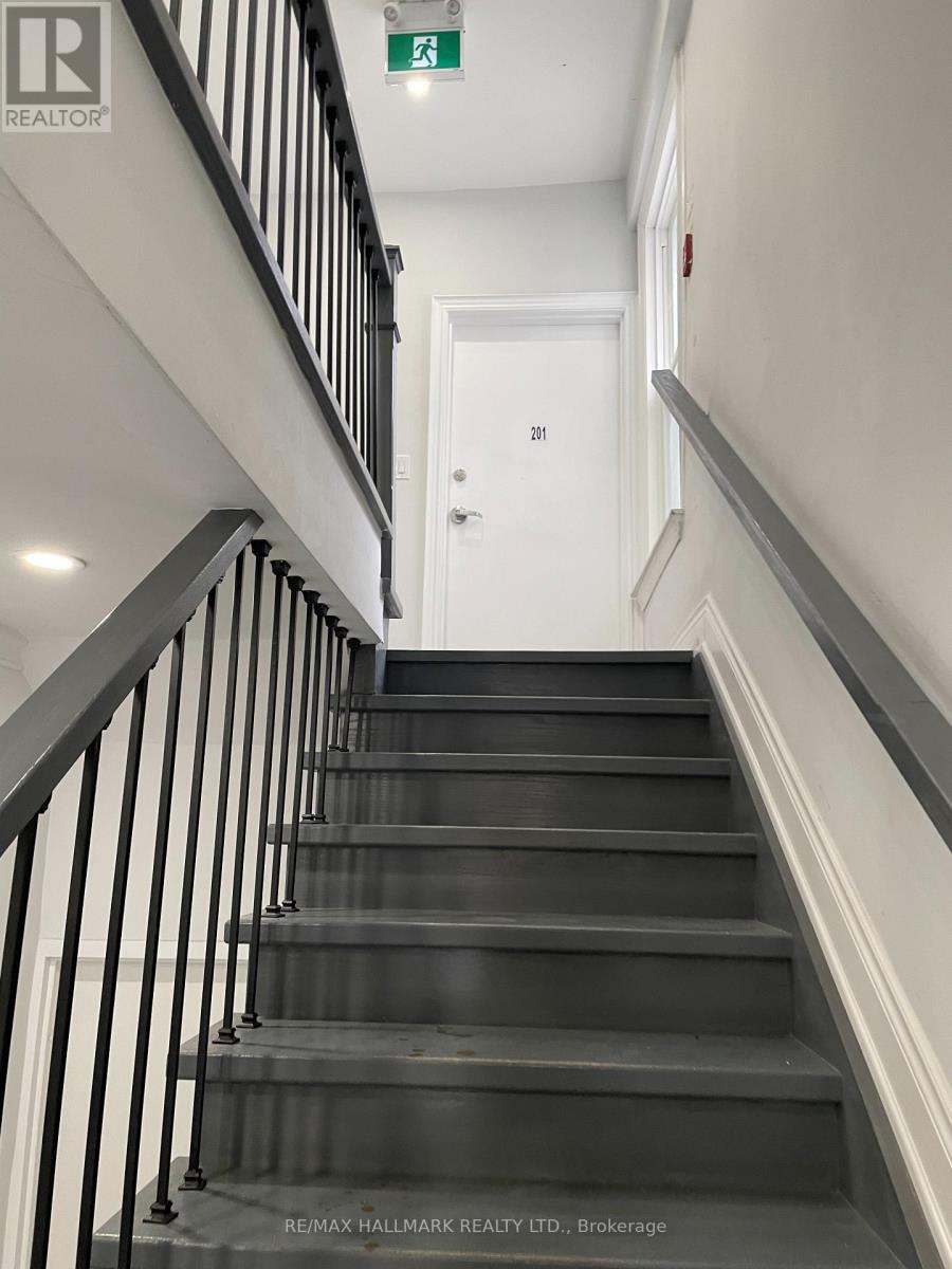 414 Dundas Street E, Toronto, Ontario  M5A 2A8 - Photo 3 - C12409438