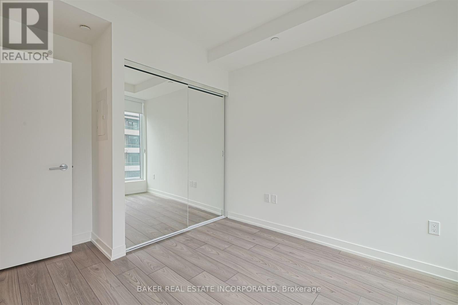 605 - 223 Redpath Avenue, Toronto, Ontario  M4P 0E8 - Photo 5 - C12409451