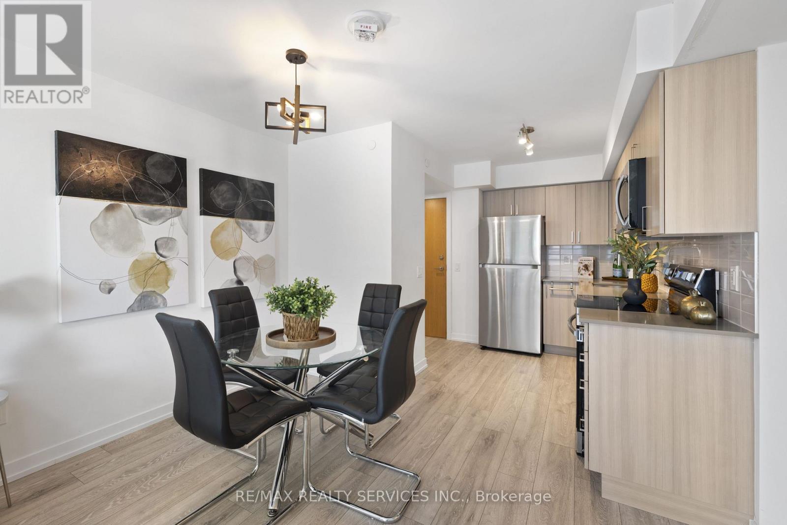 1406 - 1455 Celebration Drive, Pickering, Ontario  L1W 0C3 - Photo 6 - E12409282