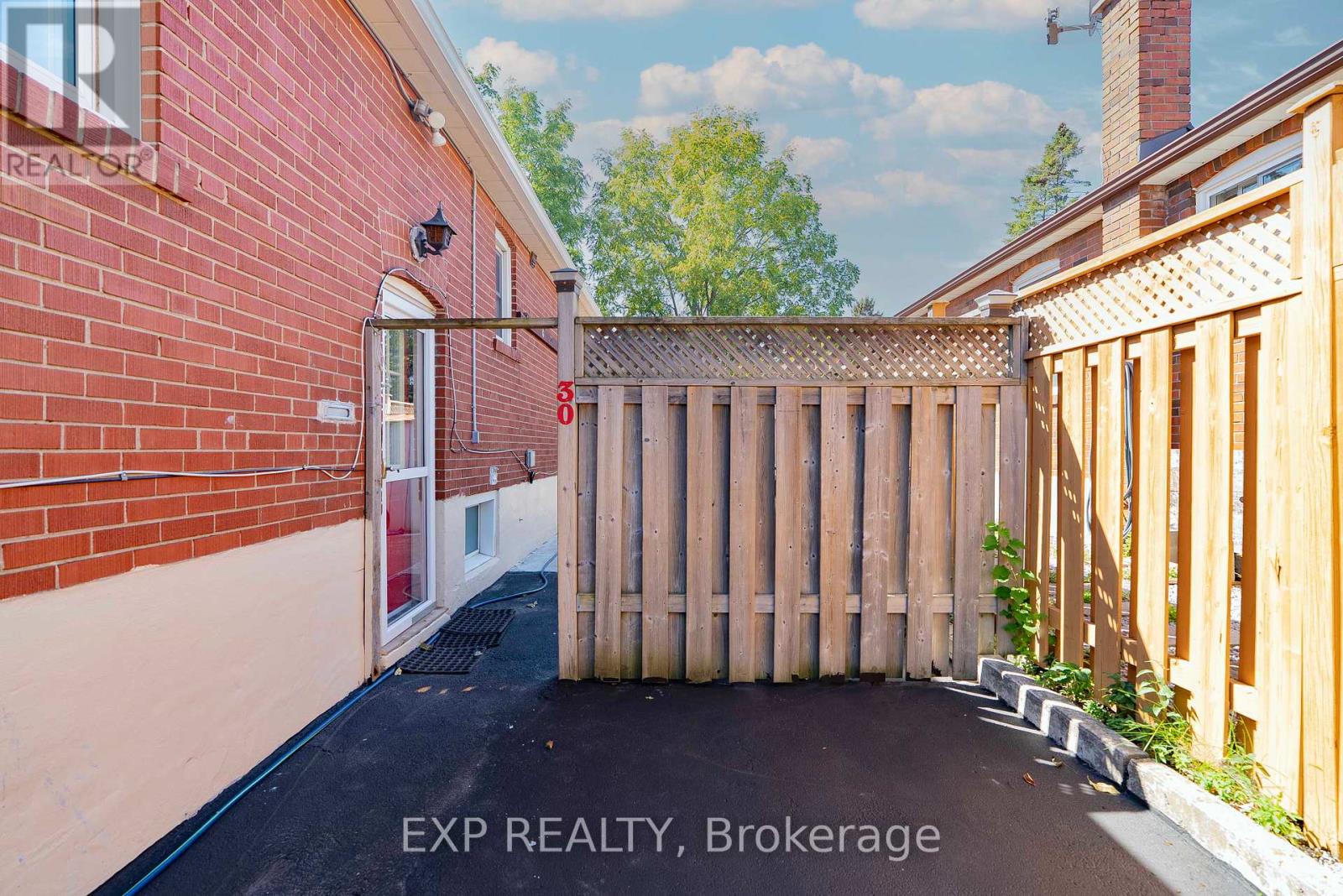 30 Ronway Crescent, Toronto, Ontario  M1J 2S2 - Photo 42 - E12409321