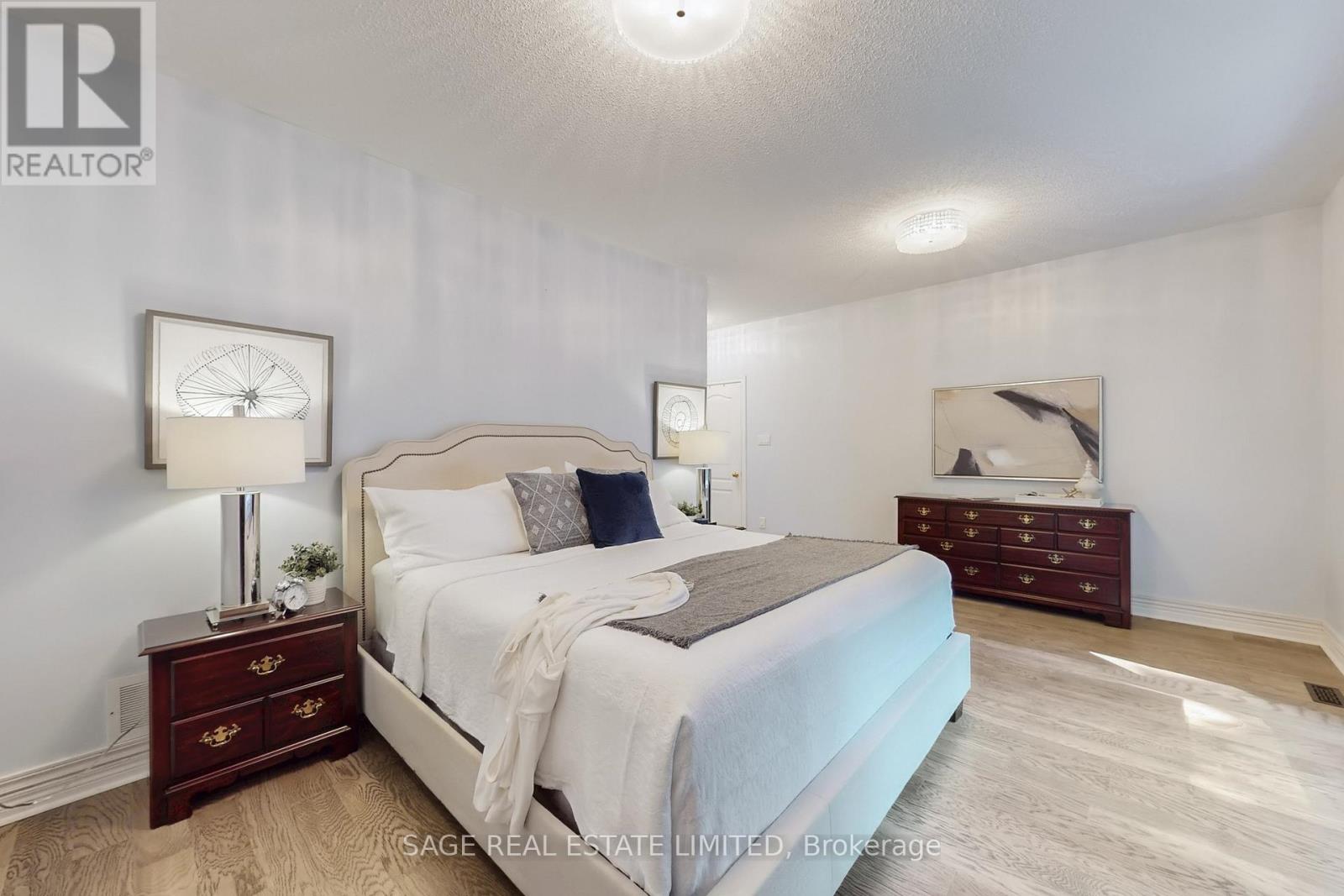 91 Twyn Rivers Drive, Pickering, Ontario  L1V 1E1 - Photo 20 - E12409370