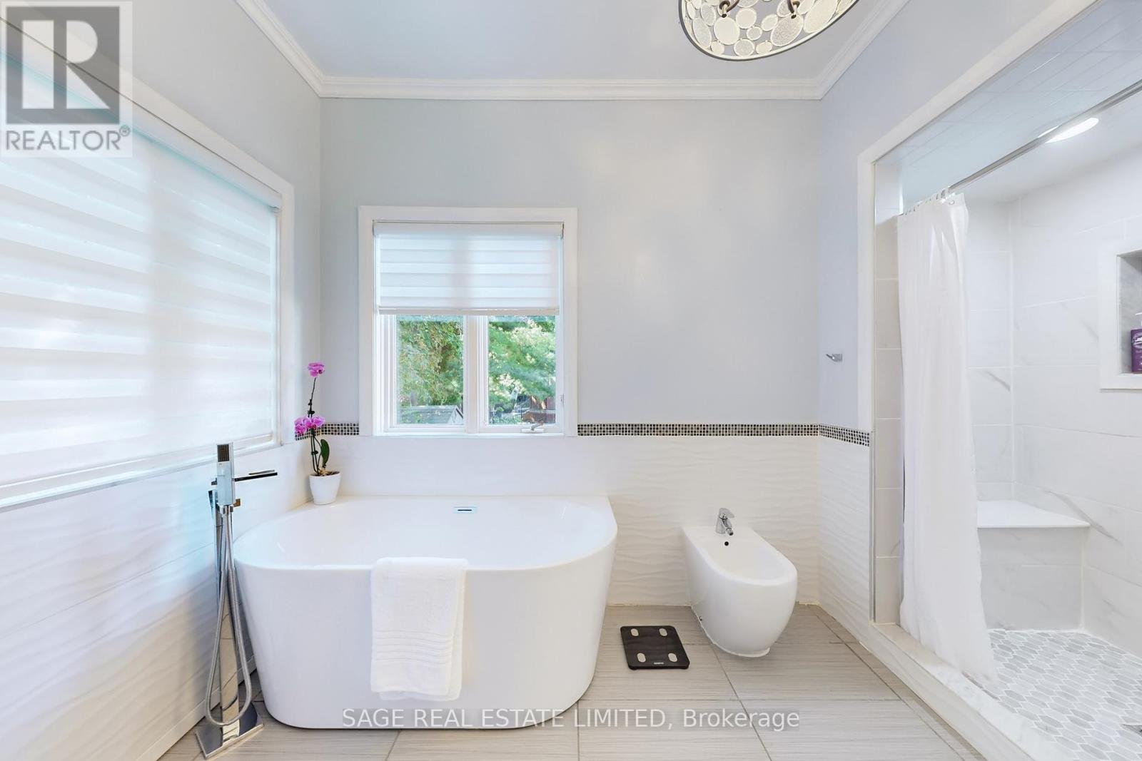 91 Twyn Rivers Drive, Pickering, Ontario  L1V 1E1 - Photo 22 - E12409370