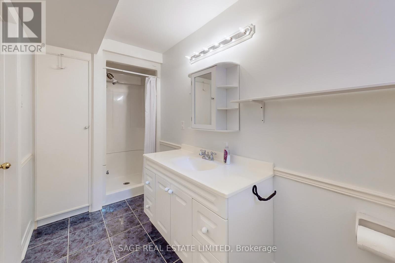 91 Twyn Rivers Drive, Pickering, Ontario  L1V 1E1 - Photo 41 - E12409370