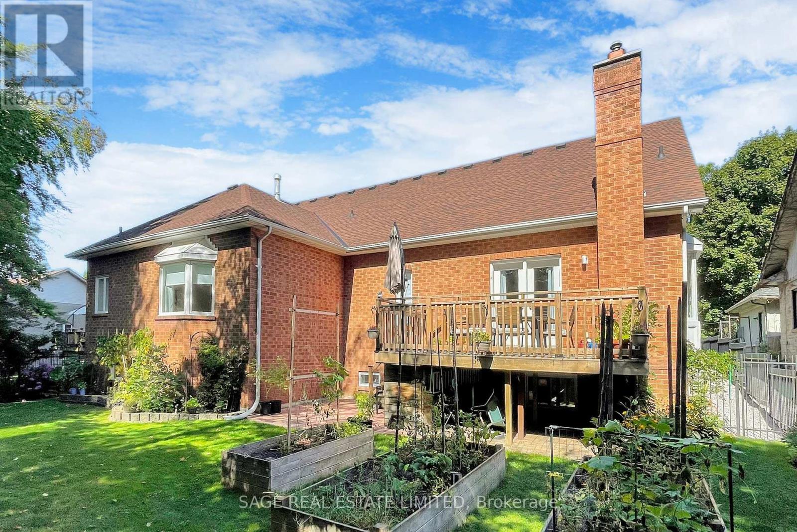 91 Twyn Rivers Drive, Pickering, Ontario  L1V 1E1 - Photo 43 - E12409370