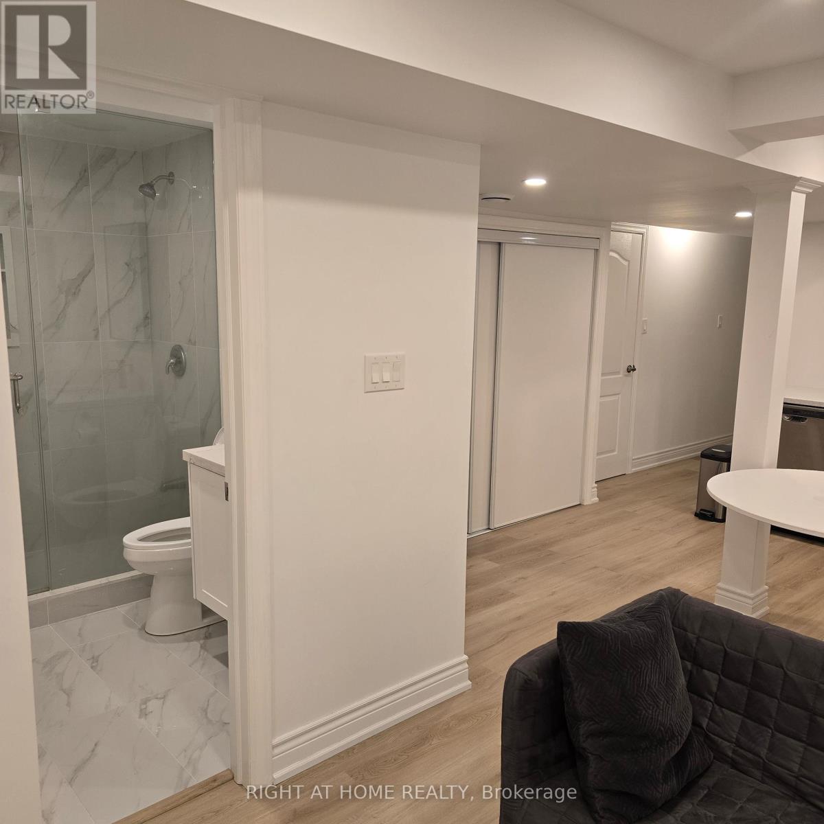 8 Samba Street, Richmond Hill, Ontario  L4E 0Z8 - Photo 10 - N12392769