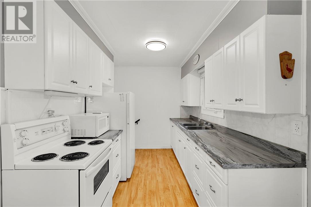 675 Brophy Street, Massey, Ontario  P0P 1P0 - Photo 13 - 2124765