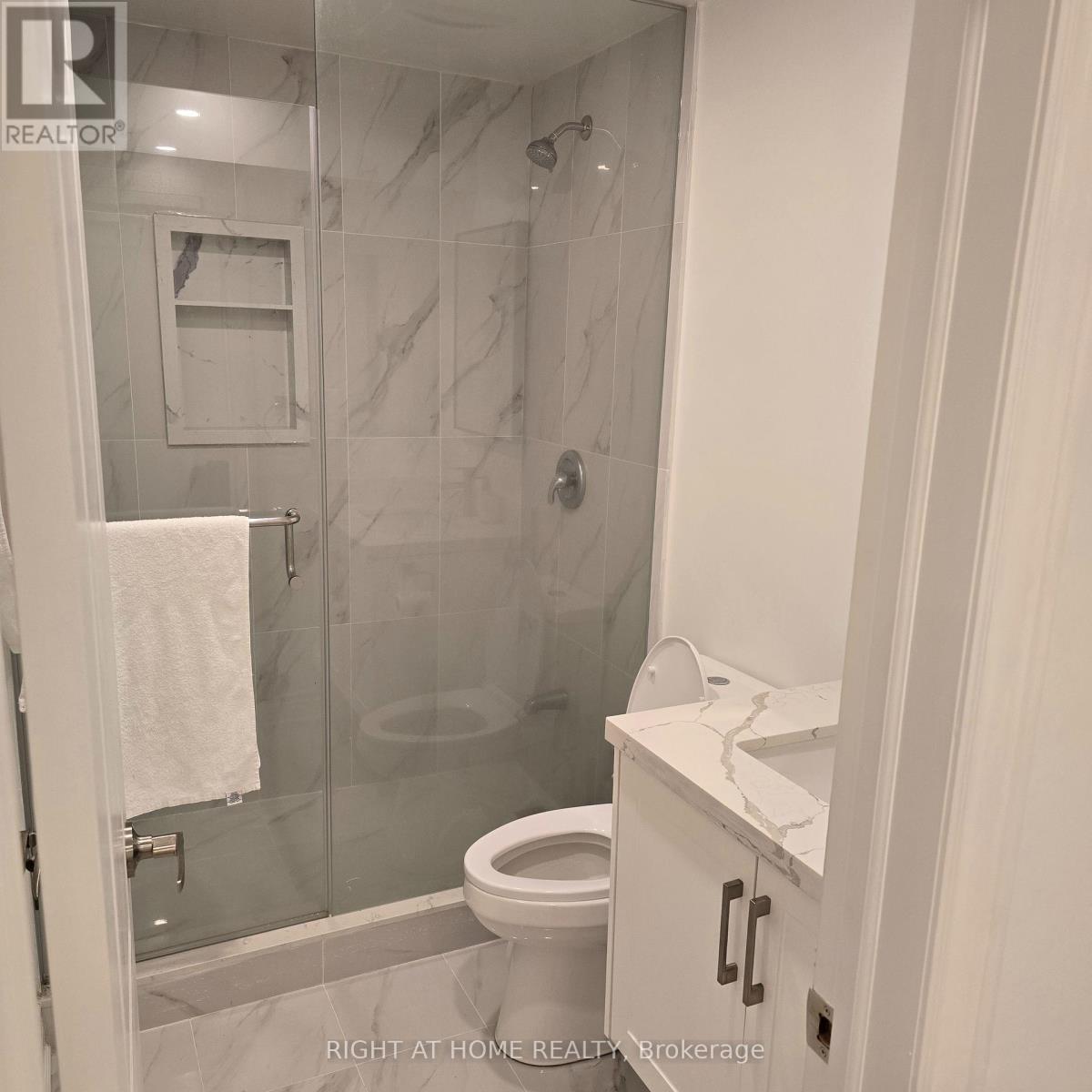 8 Samba Street, Richmond Hill, Ontario  L4E 0Z8 - Photo 11 - N12392769