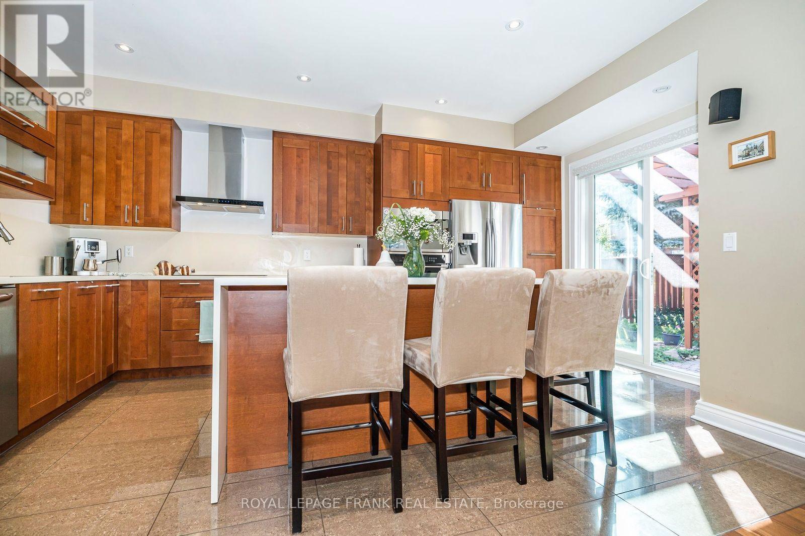 174 Thicket Crescent, Pickering, Ontario  L1V 6V7 - Photo 10 - E12409488