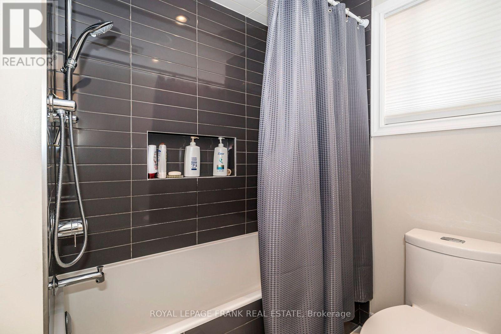 174 Thicket Crescent, Pickering, Ontario  L1V 6V7 - Photo 34 - E12409488