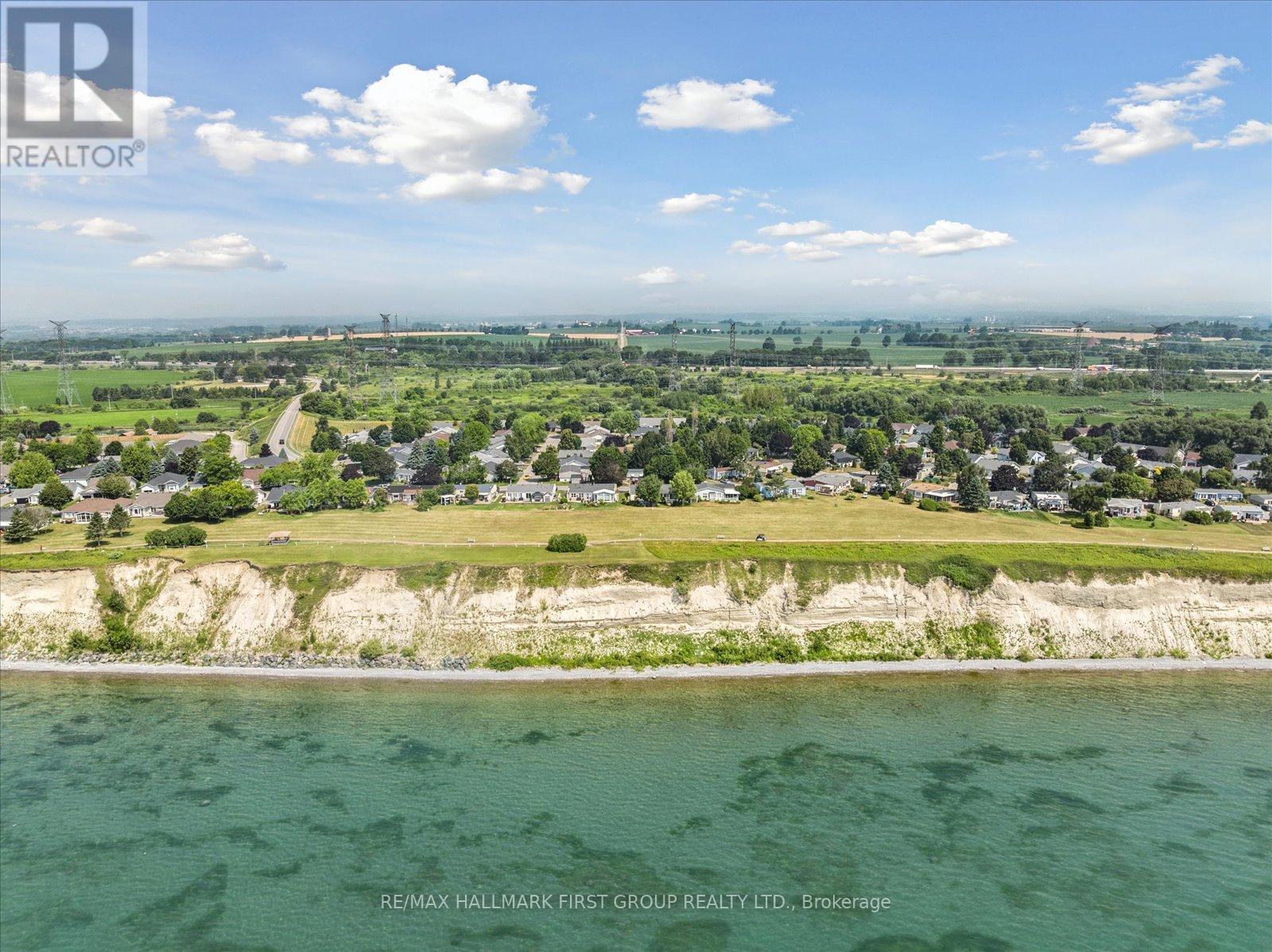 27 Wilmot Trail, Clarington, Ontario  L1B 1A1 - Photo 2 - E12409557
