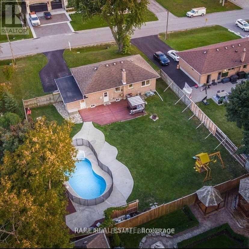 60 Patricia Drive, King, Ontario  L7B 1H5 - Photo 2 - N12409313