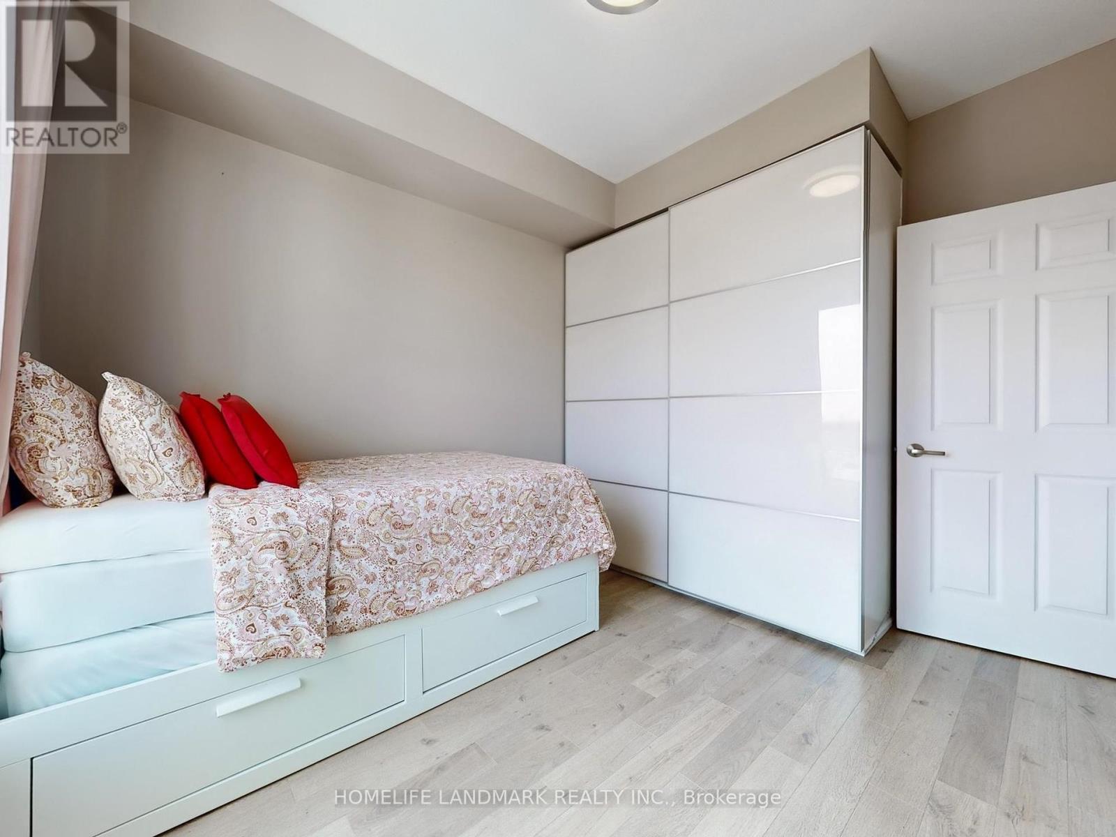 619 - 8 Maison Parc Court, Vaughan, Ontario  L4J 9K5 - Photo 23 - N12409402