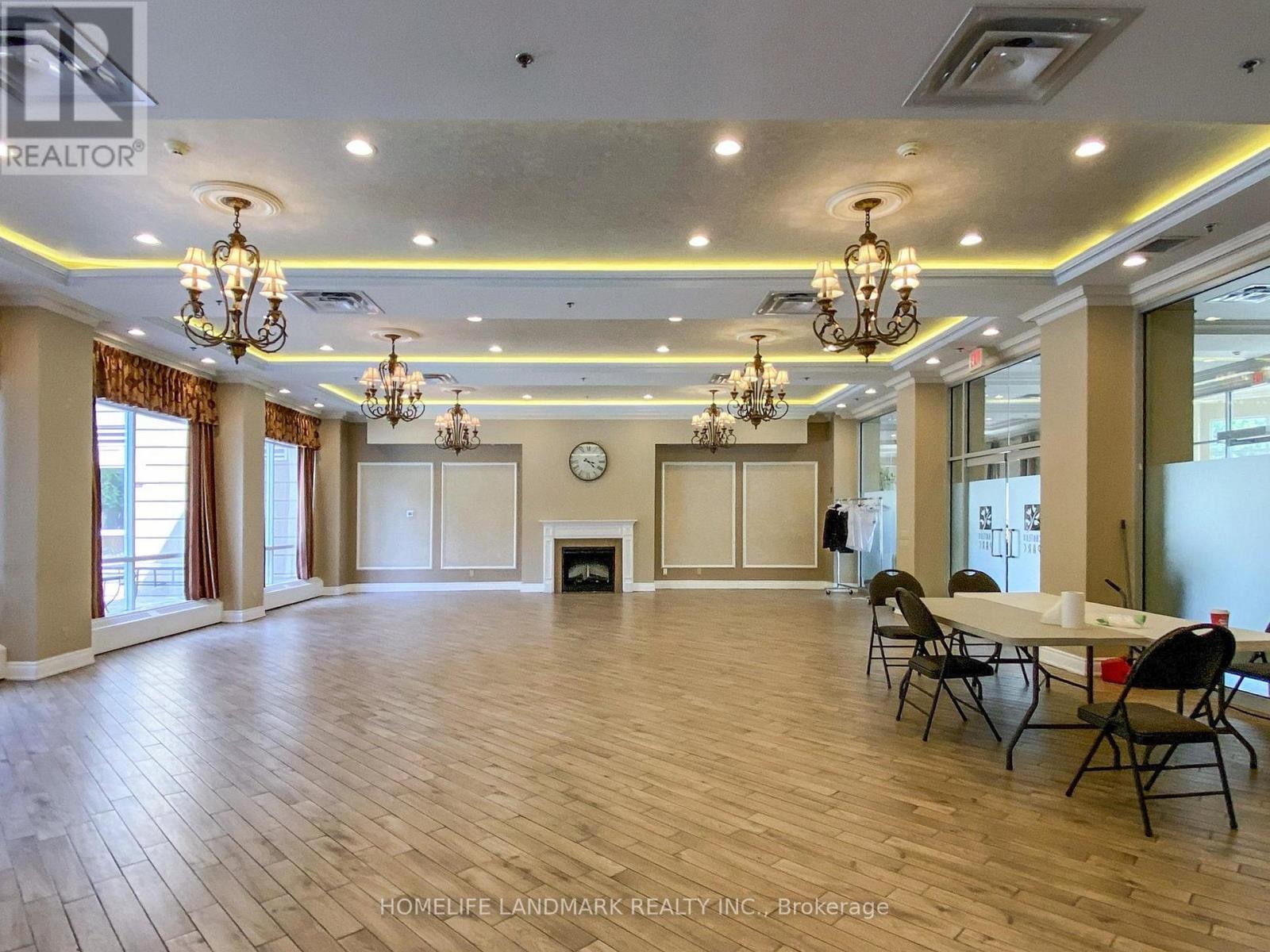 619 - 8 Maison Parc Court, Vaughan, Ontario  L4J 9K5 - Photo 29 - N12409402