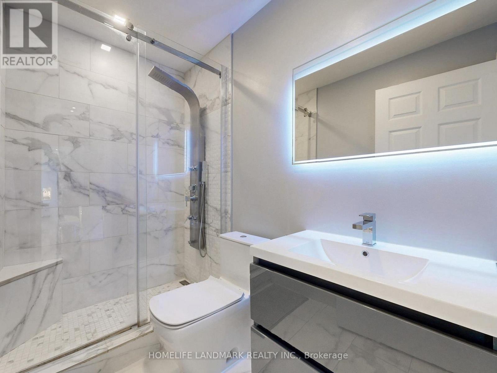 619 - 8 Maison Parc Court, Vaughan, Ontario  L4J 9K5 - Photo 7 - N12409402