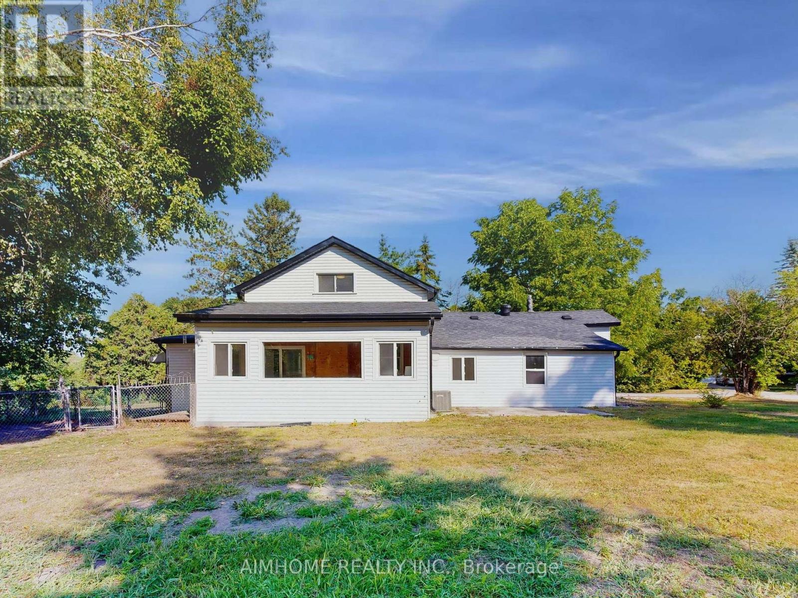 15 Main Street, Georgina, Ontario  L0E 1N0 - Photo 45 - N12409444