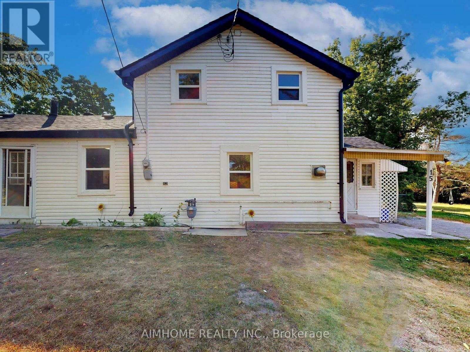 15 Main Street, Georgina, Ontario  L0E 1N0 - Photo 5 - N12409444