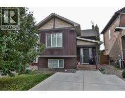 139 Blackwolf Way N Uplands