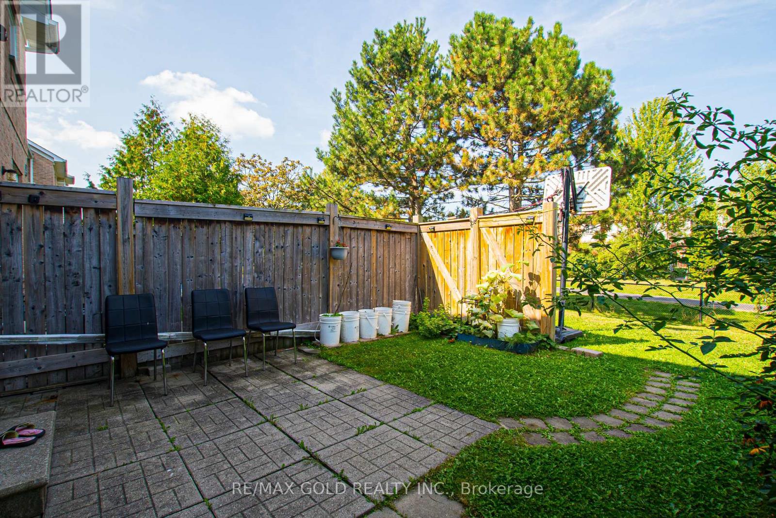 26 Wickstead Court, Brampton, Ontario  L6R 1N8 - Photo 24 - W12407216