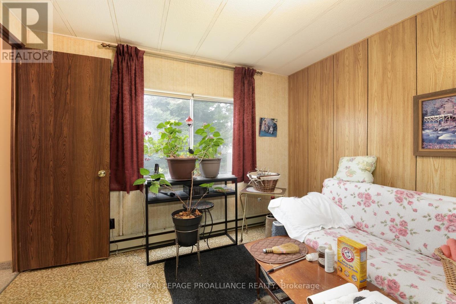 15 Thrush Lane, Quinte West, Ontario  K8N 4Z3 - Photo 13 - X12409551