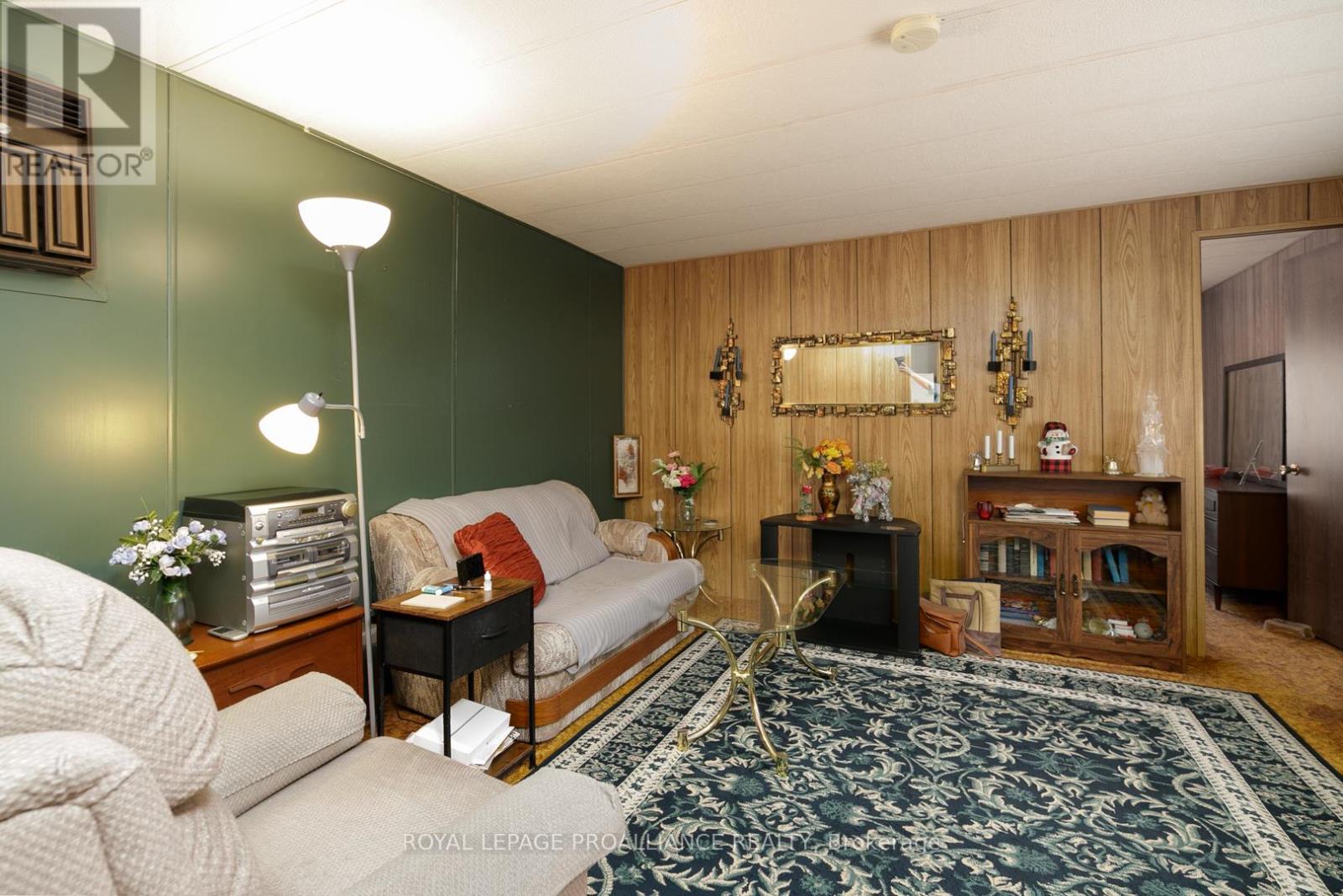 15 Thrush Lane, Quinte West, Ontario  K8N 4Z3 - Photo 5 - X12409551