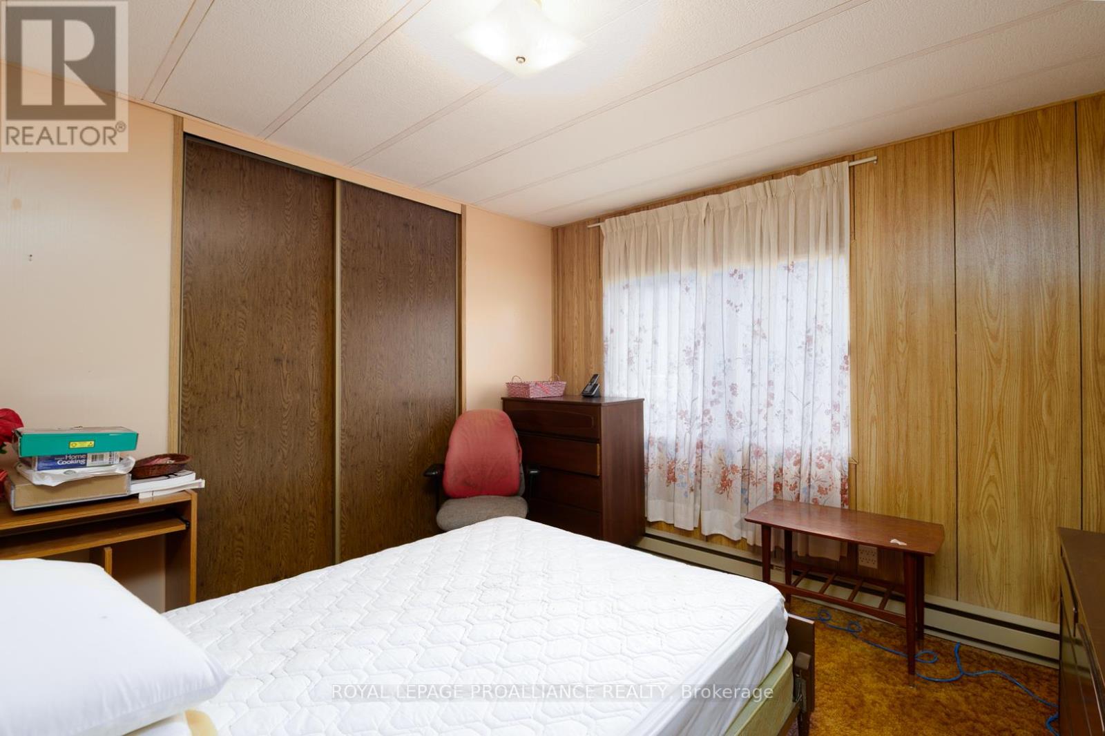 15 Thrush Lane, Quinte West, Ontario  K8N 4Z3 - Photo 9 - X12409551