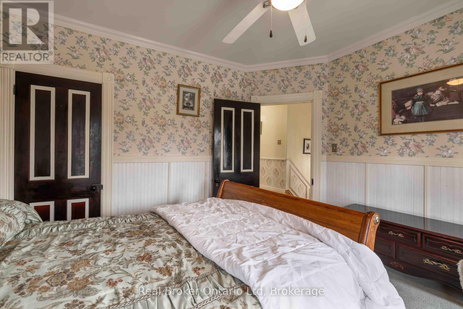 295 Livingstone Avenue N, North Perth, Ontario  N4W 1P8 - Photo 19 - X12405800