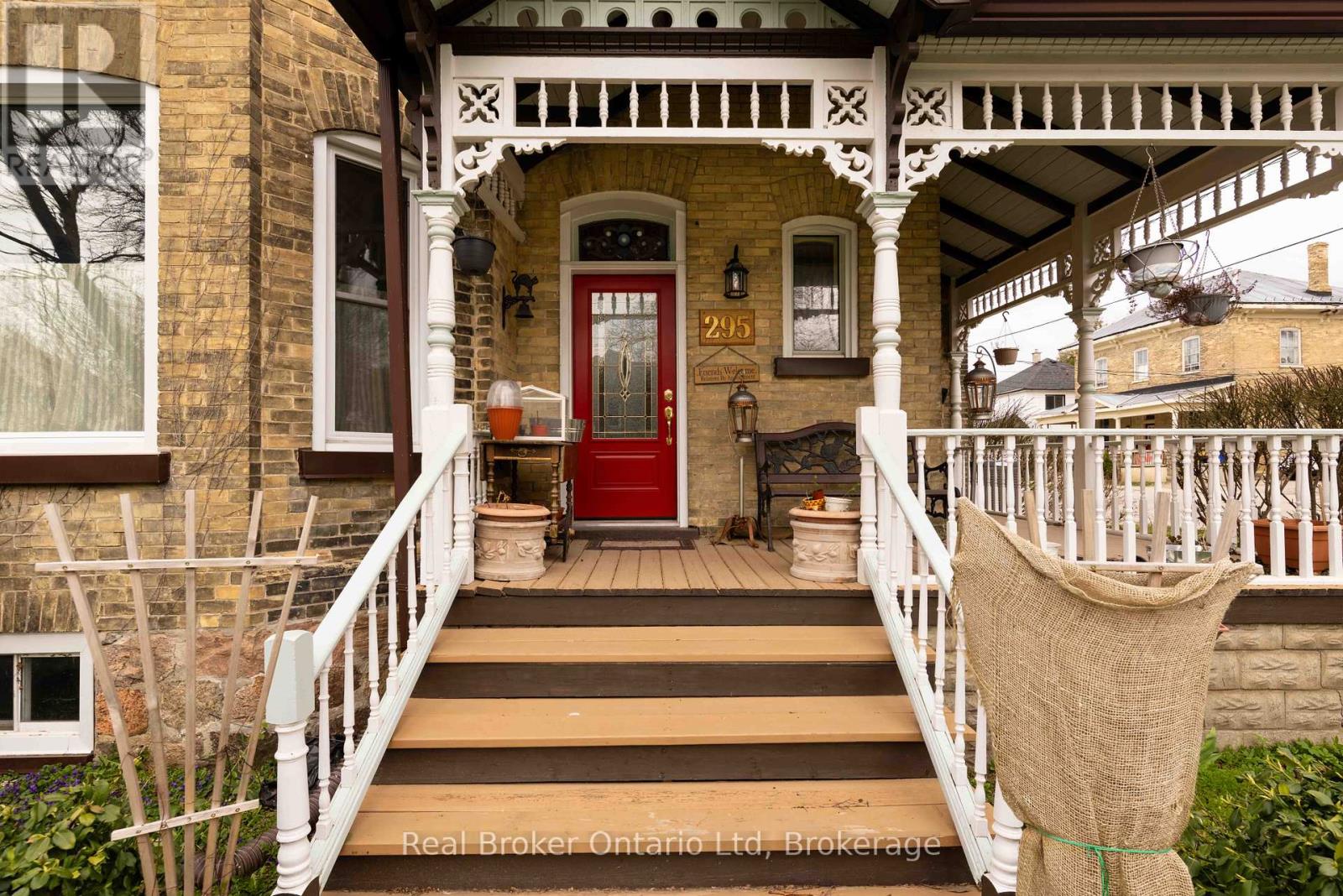 295 Livingstone Avenue N, North Perth, Ontario  N4W 1P8 - Photo 3 - X12405800