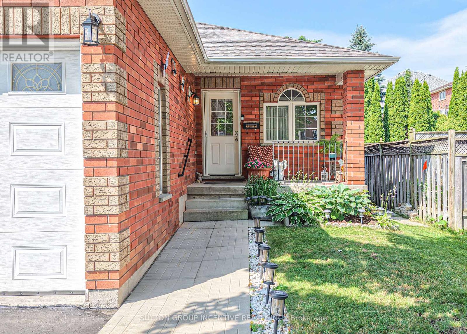 78 Vanessa Drive, Orillia, Ontario  L3V 7X1 - Photo 2 - S12409266