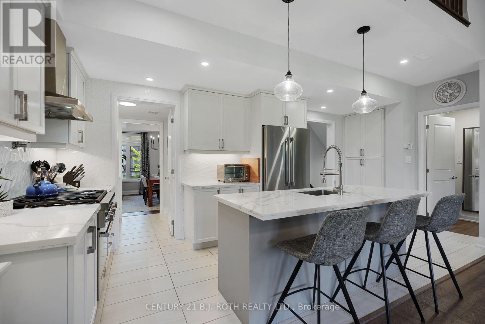 99 Franklin Trail, Barrie (Holly), Ontario  L9J 0J1 - Photo 13 - S12409269