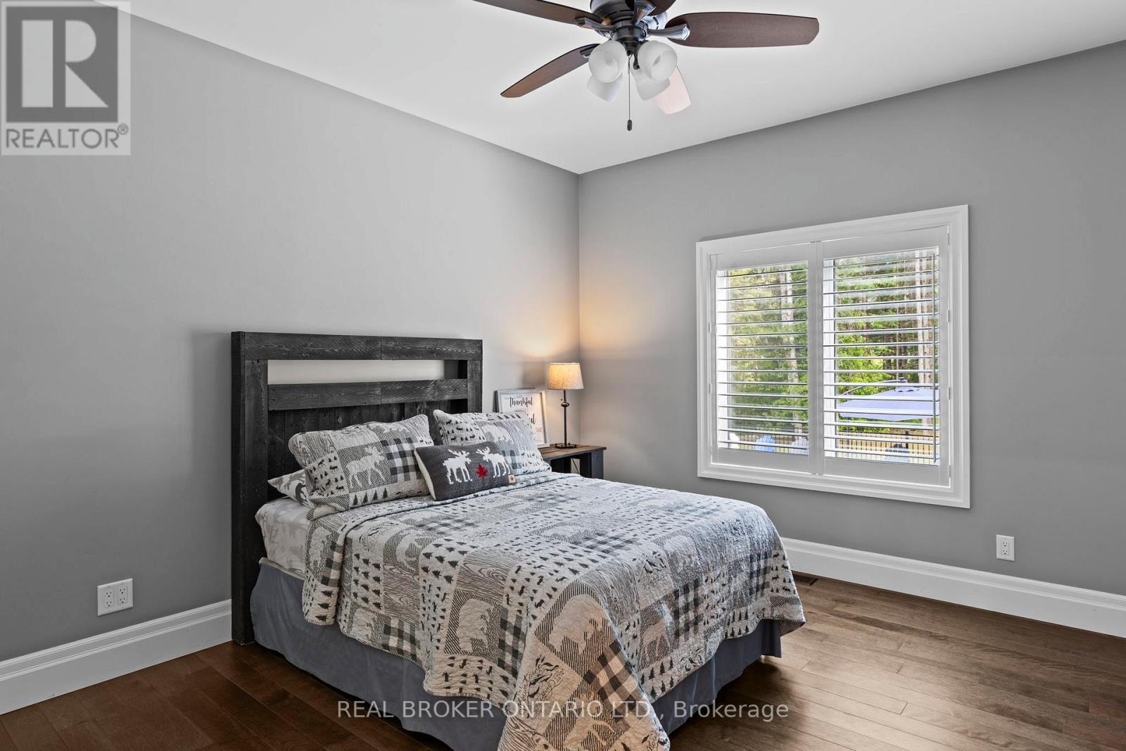 49 Sydenham Trail W, Clearview, Ontario  L0M 1H0 - Photo 32 - S12409351