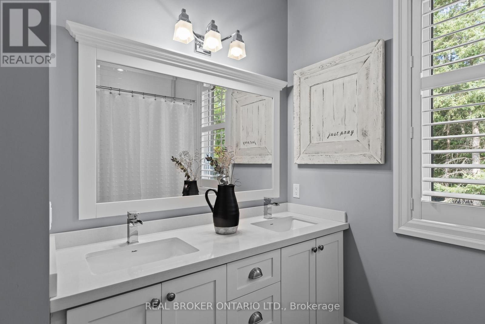 49 Sydenham Trail W, Clearview, Ontario  L0M 1H0 - Photo 34 - S12409351