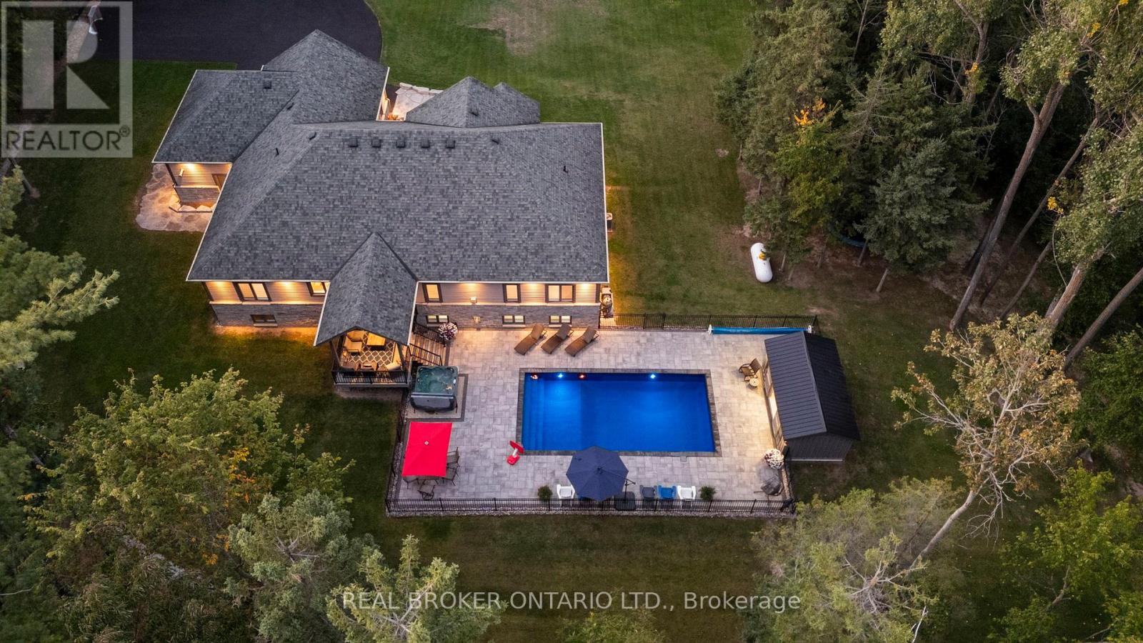 49 Sydenham Trail W, Clearview, Ontario  L0M 1H0 - Photo 48 - S12409351