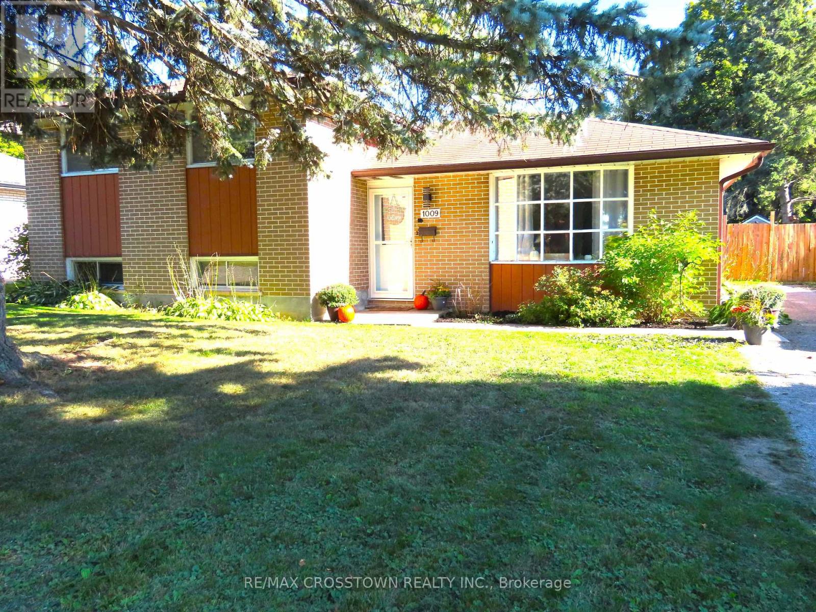 1009 EVERTON ROAD, Midland, Ontario