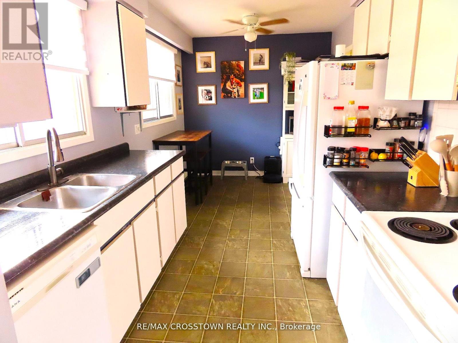 1009 Everton Road, Midland, Ontario  L4R 5H7 - Photo 10 - S12409361