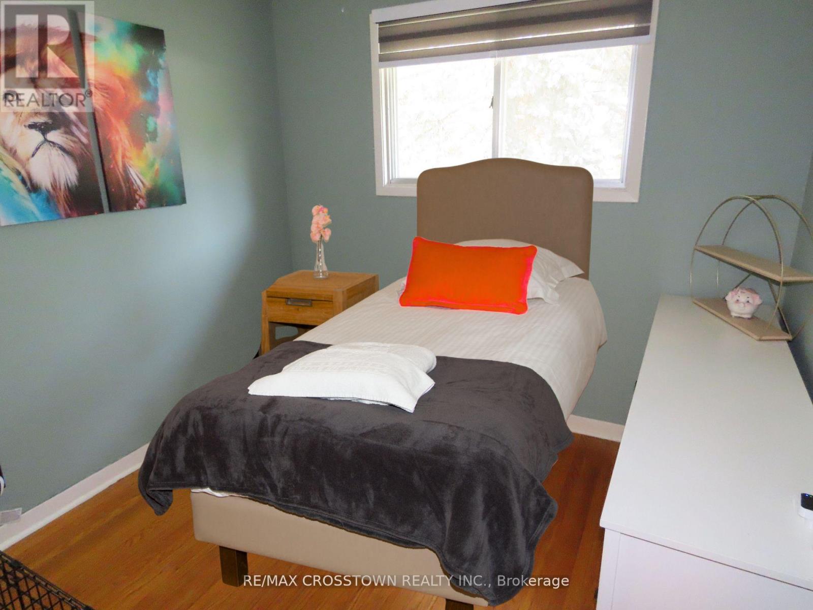1009 Everton Road, Midland, Ontario  L4R 5H7 - Photo 17 - S12409361