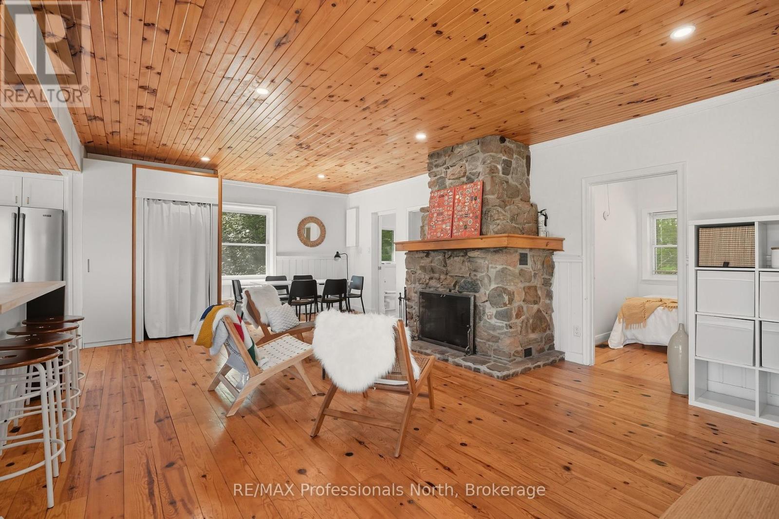 1046 Pine Lake Shores Private, Bracebridge, Ontario  P0B 1A0 - Photo 29 - X12409477