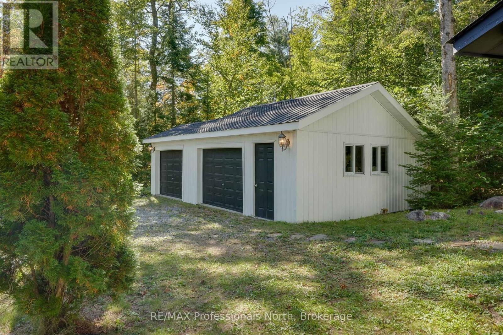 1046 Pine Lake Shores Private, Bracebridge, Ontario  P0B 1A0 - Photo 6 - X12409477