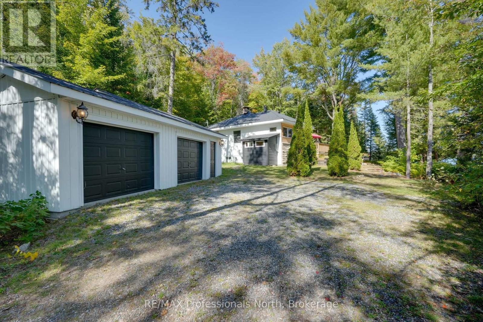 1046 Pine Lake Shores Private, Bracebridge, Ontario  P0B 1A0 - Photo 7 - X12409477