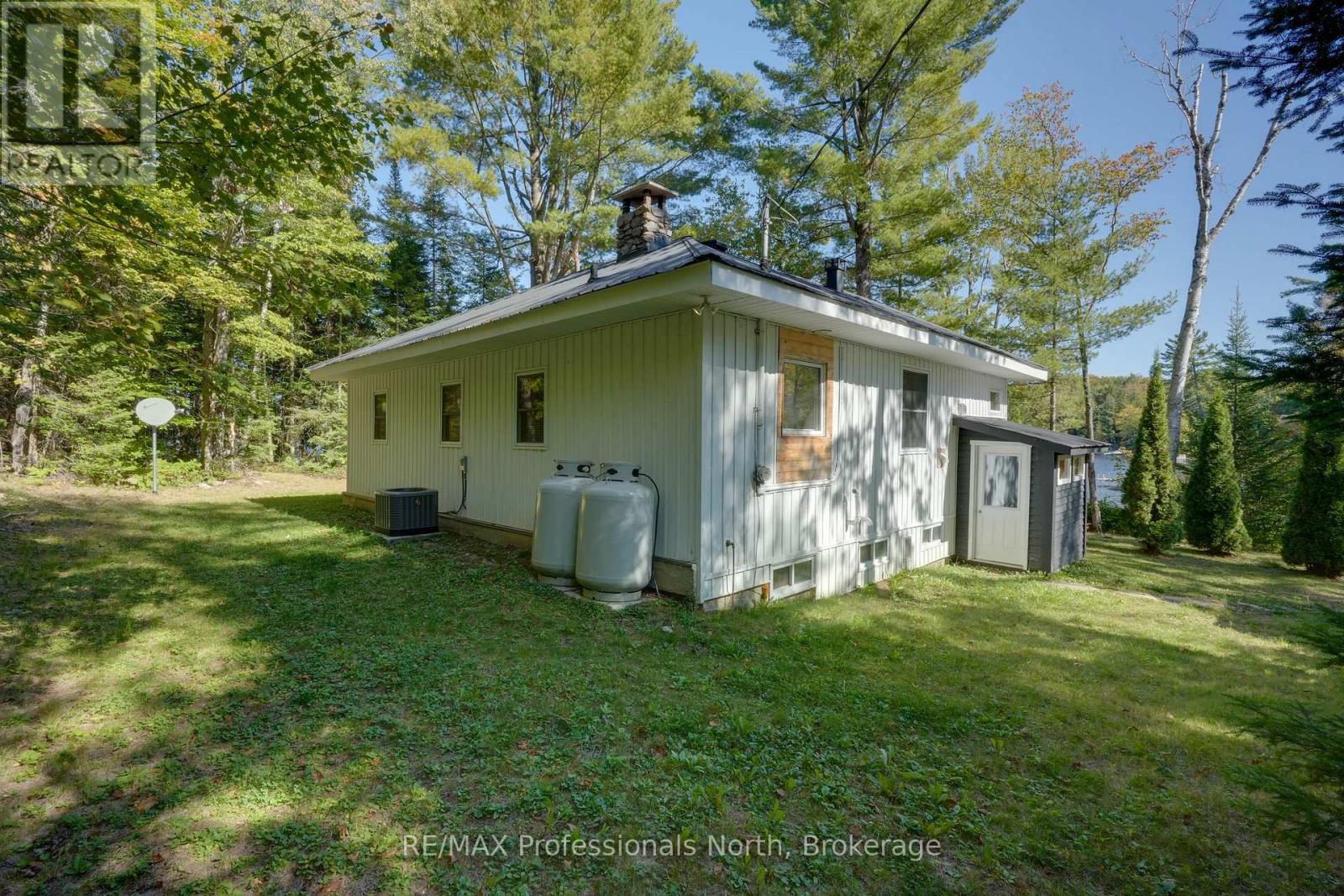 1046 Pine Lake Shores Private, Bracebridge, Ontario  P0B 1A0 - Photo 8 - X12409477