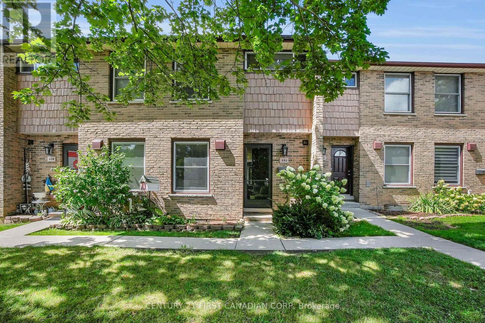 Property at 640 WONDERLAND ROAD S image 1